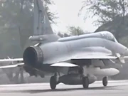 بھارتی  ایس400 سسٹم کو تباہ کرنے کے لیے اڑان بھرنے والے جے ایف 17 تھنڈر کی ویڈیو منظرعام پر آگئی