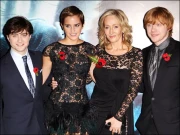 ہیری پوٹر کی مصنفہ کا ایما واٹسن اور ڈینیئل ریڈکلف سے تنازعہ شدت اختیار کرگیا