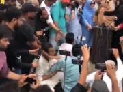 میڈیا نمائندگان پر تشدد؛ پی ٹی آئی کارکنوں کیخلاف مقدمے میں دہشتگردی کی دفعات لگانے کا فیصلہ