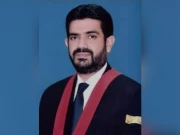 لاہور ہائی کورٹ کے سینئر جج جسٹس عبدالعزیز نے اچانک استعفی دے دیا