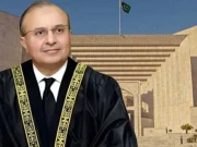 ’ہم تو ویسے بھی بیچارے ایسے ہی ہیں یہاں‘، آئینی عدالت سے متعلق جسٹس منصور علی شاہ کے دلچسپ ریمارکس