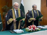 جسٹس منیب اختر نے قائم مقام چیف جسٹس پاکستان کا حلف اٹھا لیا