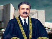 بعض اوقات سپریم کورٹ کا ایک جملہ لکھنے سے 18, 18 سال تک کیسز چلتے رہتے ہیں، چیف جسٹس