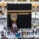 مسجد الحرام میں غسلِ کعبہ کی روح پرور سالانہ تقریب، ہزاروں لیٹر عرقِ گلاب اور آبِ زمزم کا استعمال