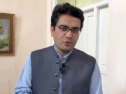 پولیس پر فائرنگ کا الزام: پی ٹی آئی کے رہنما کامران بنگش پر فرد جرم عائد 