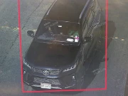 پولیس لائٹس لگی وائٹ کرولا کے ملزمان نے فارچیونر چھین لی، ویڈیو وائرل