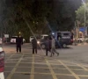 ڈیفنس میں تیز رفتار گاڑی امام بارگاہ کے دروازے سے جاٹکرائی، 11 افراد زخمی