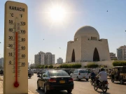 کراچی میں شدید گرمی سے عوام بے حال، درجہ حرارت 43 ڈگری پر پہنچ گیا