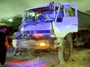 کراچی میں واٹر ٹینکر کے اناڑی ڈرائیور نے 14 سالہ حافظ قرآن لڑکے کو کچل ڈالا