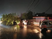 کراچی میں ہلاکت خیز طوفان اور بارش سے 19 افراد جاں بحق