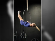 سرکس میں کام کرنے والی آسٹریلوی لڑکی کے ایک دن میں دو عالمی ریکارڈ