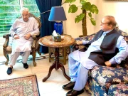 استعفے کی تردید کے بعد وزیر دفاع خواجہ آصف کی نواز شریف سے ملاقات