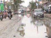 میئر کراچی کا بارشوں سے متاثرہ 106 سڑکوں کی پیوندکاری اور استرکاری کا اعلان