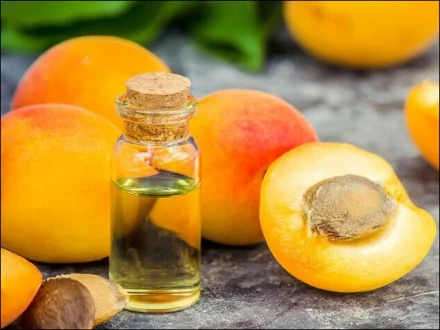 خوبانی کا تیل جلد اور بالوں کی دیکھ بھال میں کتنا مفید ہے؟