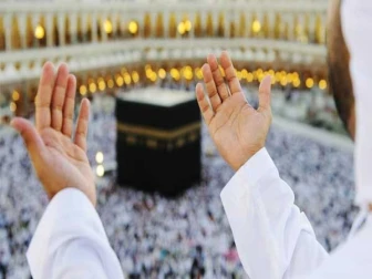رواں برس کن پاکستانی شوبز شخصیات کو حج کی سعادت حاصل ہوئی؟ روحانی سفر کی تصاویر وائرل
