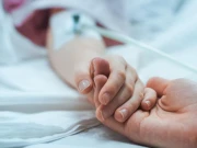 گوجرانوالہ: انٹرنیشنل پہلوان کی 2 بیٹیاں مضرصحت برگرشوارما کھانے سے جاں بحق