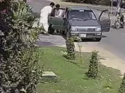 لاہور: کار سواروں نے خاتون کو اغوا کرلیا، واردات کی سی سی ٹی وی فوٹیج سامنے آگئی