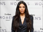کِم کارڈیشین جیل میں قید خواتین سے ان کے بچوں کو ملانے جیل پہنچ گئیں