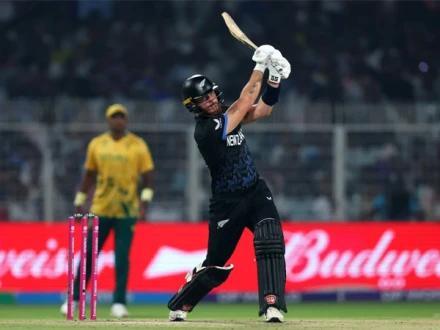 کیوی اوپنر فِن ایلن نے ٹی ٹوئنٹی ورلڈ کپ کی تاریخ کی تیز ترین سینچری جڑ دی