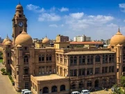 کراچی میں سرکاری دفتر سے جنگ عظیم دوم کی یادگار سمیت قیمتی شیلڈز اور اشیا چوری