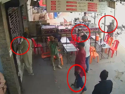 کراچی، کورنگی میں ڈھاٹا باندھ کر ڈکیتی کرنے والا گروہ سرگرم، دن دہاڑے ریسٹورنٹ پر دھاوا