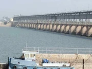 سکھر بیراج پر اونچے اور کوٹری کے مقام پر نچلے درجے کا سیلاب