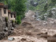 پشاور سمیت خیبرپختونخوا میں موسلادھار بارش، نشیبی علاقے زیر آب، بجلی کا طویل بریک ڈاؤن