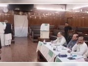 پختونخوا؛ وزیراعلیٰ اور اپوزیشن لیڈر ملاقات بے نتیجہ،  سینیٹ الیکشن کی پولنگ تاخیر سے شروع