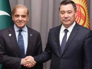 کرغزستان کے صدر اسلام آباد پہنچ گئے، صدر اور وزیراعظم نے استقبال کیا