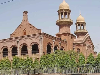 لاہور ہائیکورٹ کا بڑا فیصلہ؛ عدم ادائیگی پر قید کاٹنے سے جرمانہ ختم نہیں ہوگا