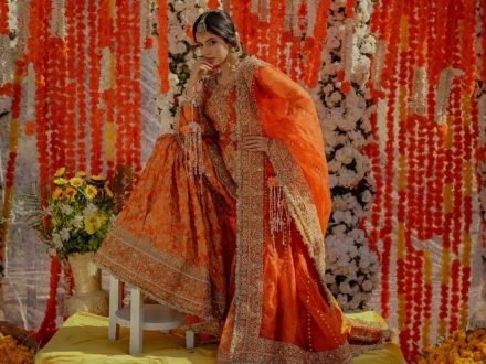 ’اب خوش؟‘ لائبہ خان نے تنقید کے بعد شوہر کیساتھ تصاویر شیئر کردیں