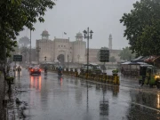 لاہور سمیت پنجاب بھر میں آندھی کے ساتھ بارش کا امکان