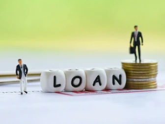 قرضوں کے بوجھ تلے دبی قوم کے لیے حکومت نے مزید قرض لینے کا منصوبہ تیار کرلیا