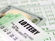 امریکا: بھلکڑ شخص ایک لاٹری کے دو ٹکٹوں سے لاکھوں ڈالر جیت گیا