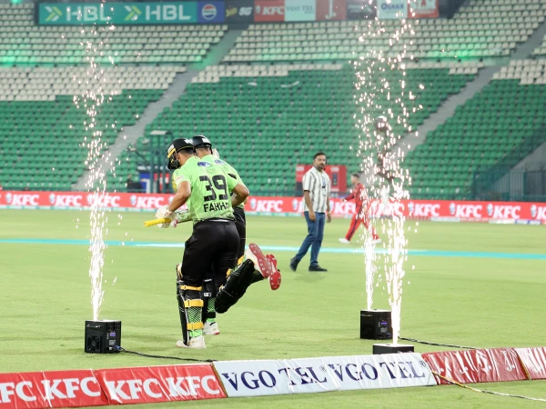 پی ایس ایل 11: لاہور قلندرز کی بیٹنگ جاری