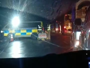 کراچی، موٹروے ایم نائن پر پھسلن، نوری آباد سے کراچی آنے والا ٹریک مکمل طور پر کلیئر