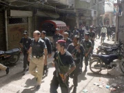 کراچی کی 3 علاقوں میں پولیس کی کارروائیاں، 8 ڈاکو گرفتار