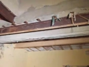 کراچی، کورنگی میں مکان کی چھت گرنے سے بچی جاں بحق