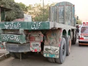 کراچی میں ٹرک نے بائیک سوار کو کچل دیا، تین بہنوں کا اکلوتا بھائی جاں بحق