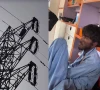 کراچی؛ ایک شخص بجلی کے ہائی ٹینشن پول پر چڑھ گیا