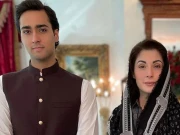 جنید صفدر کے پروٹوکول میں شامل گاڑی کے چالان پر مریم نواز کی پولیس اہلکار کو شاباشی