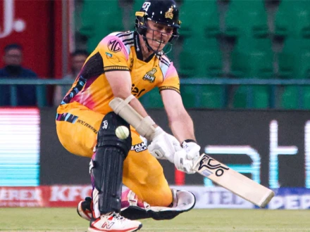 پی ایس ایل 11: پشاور زلمی نے راولپنڈیز کو 5 وکٹوں سے شکست دیدی