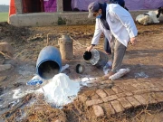 پاؤڈر اور گھی سے جعلی دودھ تیار کرنے والا  رنگے ہاتھوں گرفتار