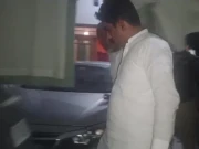 کراچی، سعدی ٹاؤن میں ماڈل کالونی پولیس کا چھاپہ، چھینی گئی کار برآمد