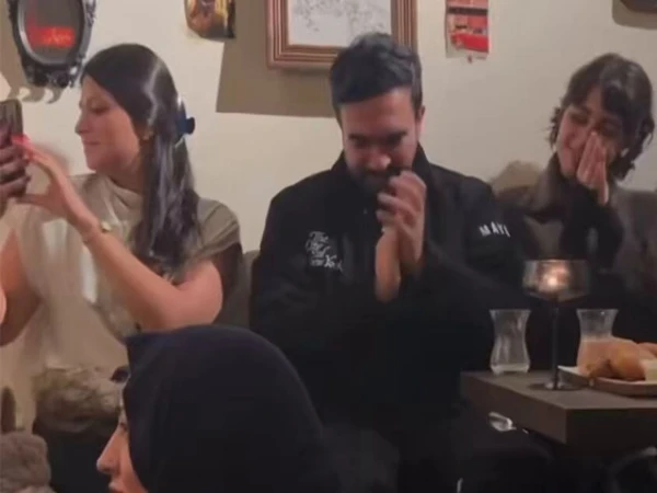 نیویارک میں قوالی کی محفل سجا دی گئی؛ ظہران ممدانی بھی جھوم اُٹھے؛ ویڈیو وائرل