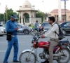 16 سال کے نوجوان لڑکوں اور لڑکیوں کو ڈرائیونگ پرمٹ ملنا شروع