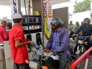 سندھ حکومت کا موٹر سائیکل سواروں کو ماہانہ 2ہزار روپے دینے کا فیصلہ