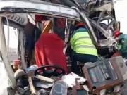 موٹروے پر مسافر بس اور ٹرالر میں خوفناک تصادم، 5 افراد جاں بحق