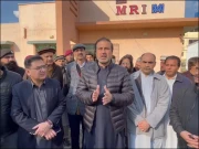 ایوب میڈیکل کمپلیکس کی ایم آر آئی مشین گمشدگی کا ڈراپ سین، مشیر صحت نے ڈھونڈ نکالی