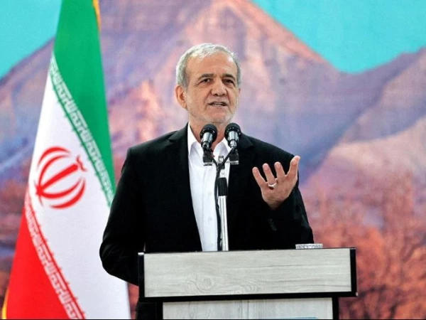 ایران مکمل جنگ میں ہے، معیشت کے سنگین مسائل پر حکومت شرمندہ ہے: صدر پیزشکیان